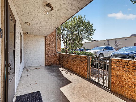 4th image of 6108 Abrams Rd APT 403