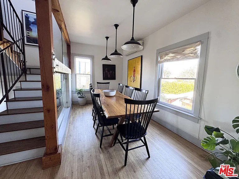 814 E Edgeware Rd — Photo 11