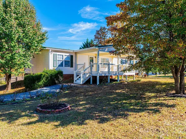 4086 Beckys Dr, Lenoir, NC 28645