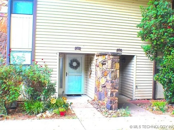 802 N 46th St, Grove, OK 74344