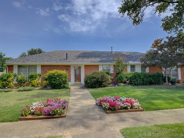 9064 E 27th Pl, Tulsa, OK 74129