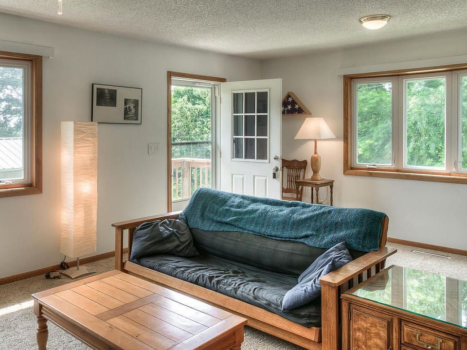 54282 202nd St, Pacific Junction, IA 51561 Zillow