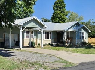 301 Wilson Ave, Poteau, OK 74953