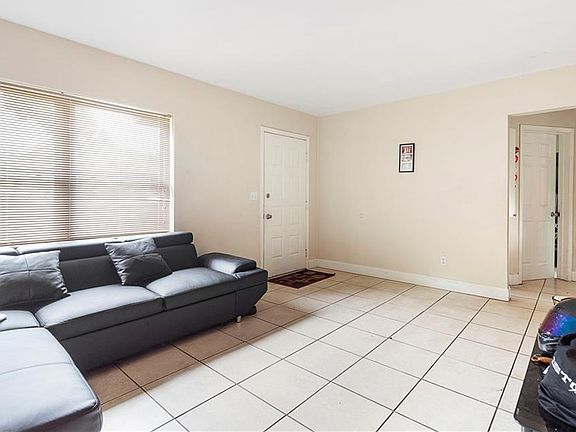 4th image of 2635 Hempstead Dr