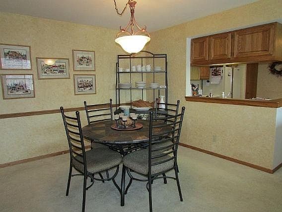 3rd image of 376 Park Hill Dr