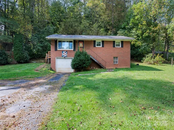 72 Edwards Cove Rd, Waynesville, NC 28786