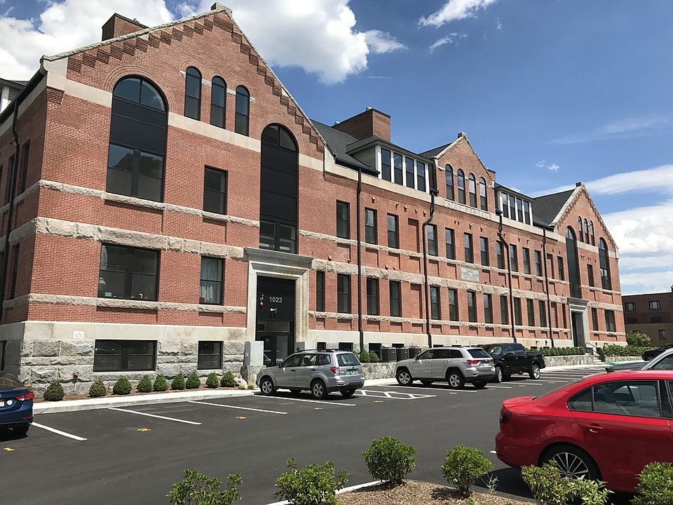1st image of 1022 Hancock St Unit 110