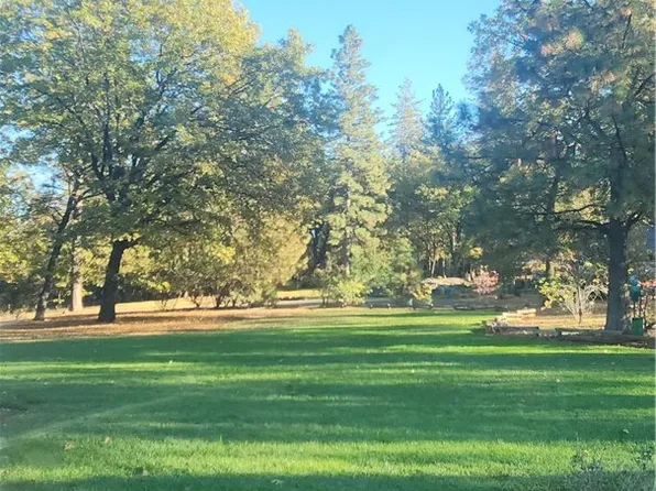 14900 Woodland Park Dr #25, Forest Ranch, CA 95942