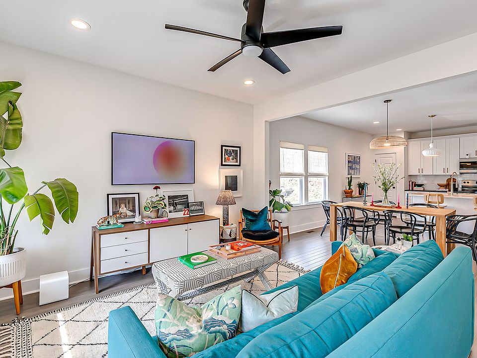 1st image of 849 Cherokee Ave #11