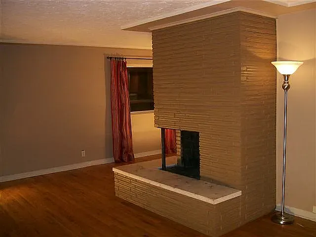 2621 E North Altamont Blvd — Photo 7