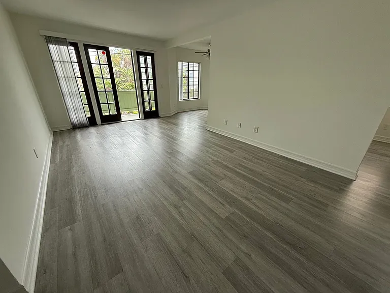412 N Venice Blvd #B — Photo 10