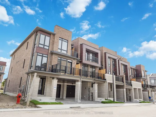 27 Gunton St, Aurora, ON L4G 0C5