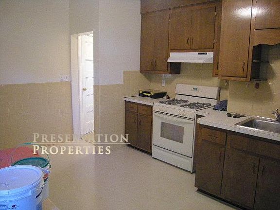 4th image of 31 Churchill St #1