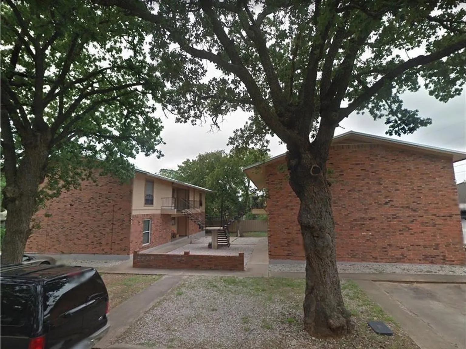 210 N Vanderveer St #7 — Photo 2