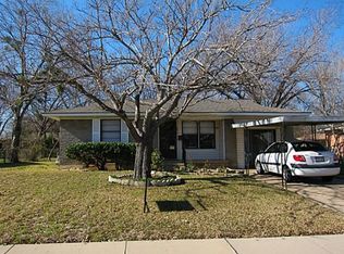 819 Yale Ave, Lewisville, TX 75057