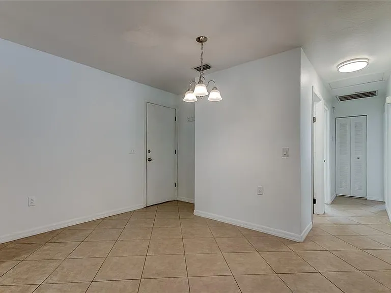7604 S Sherrill St — Photo 5