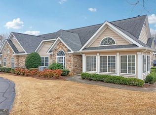 2607 Village Ln, Roswell, GA 30075