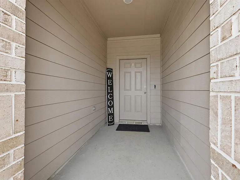 17719 Winfall Dr — Photo 7