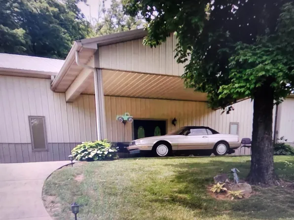 6720 W Whispering Creek Dr, Owensville, IN 47665