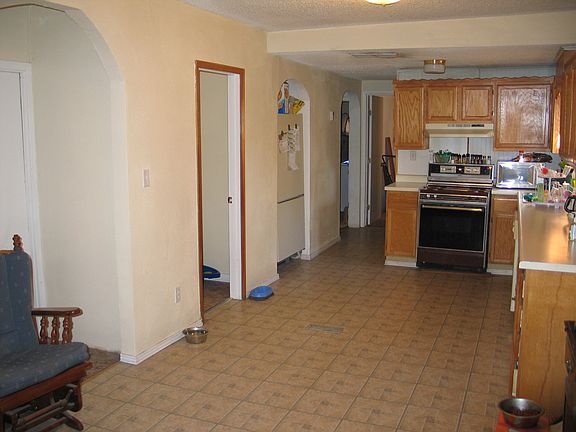 5th image of 1414 Sullivan Ave