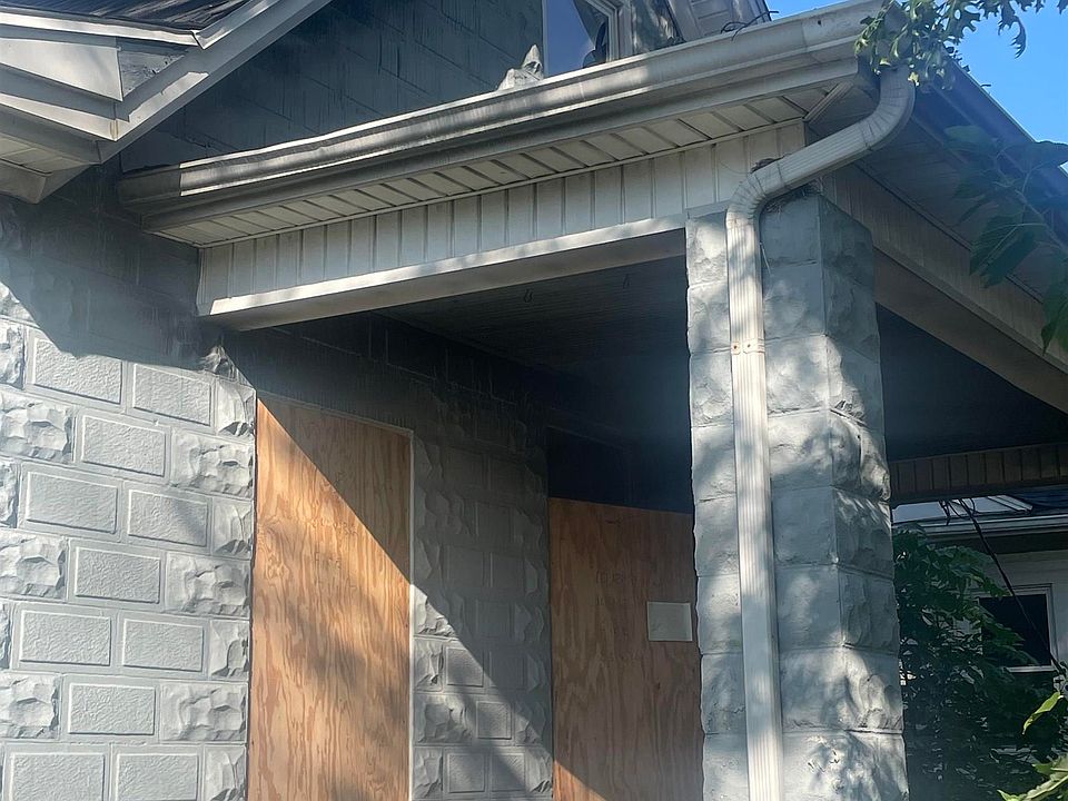 2nd image of 1021 E Virginia Ave