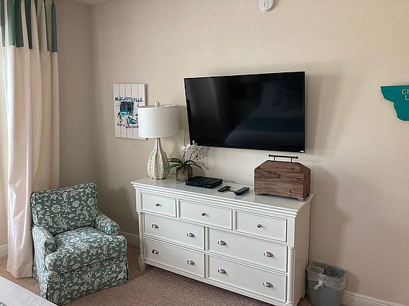 4th image of 396 Aruba Cir #101