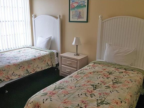 4th image of 2725 N Poinciana Blvd #142