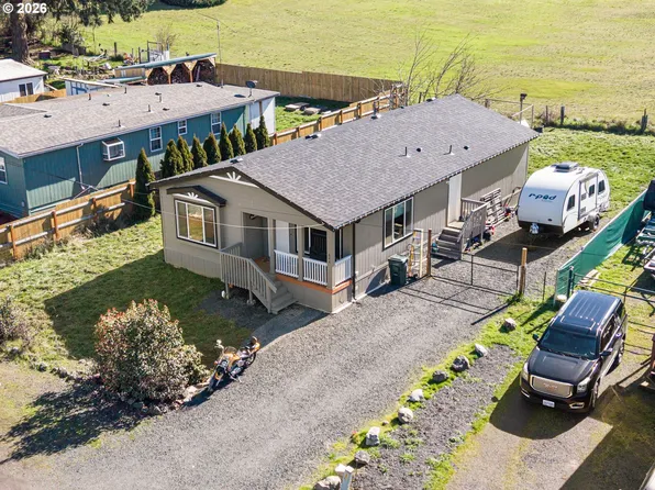 644 Main St, Yoncalla, OR 97499