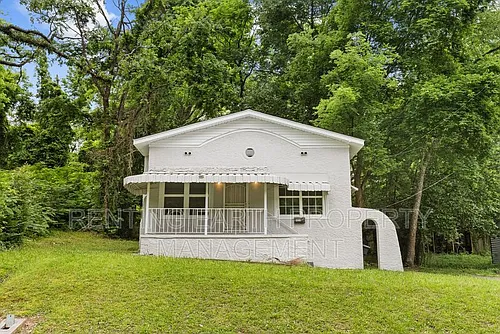 624 83rd Pl S Photo 1
