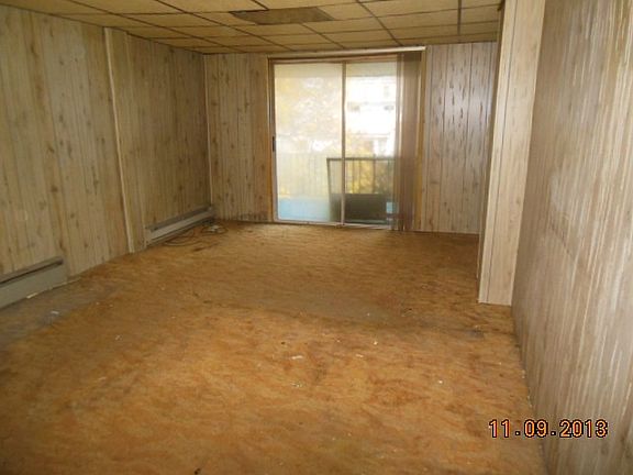 5th image of 437 E Water St