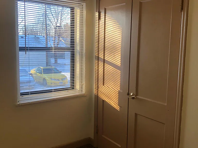 905 Kilian Blvd SE — Photo 10