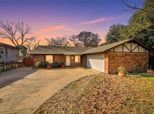 3920 Sanguinet St, Fort Worth, TX 76107