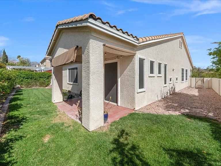 10101 Pinnacle View Pl — Photo 33