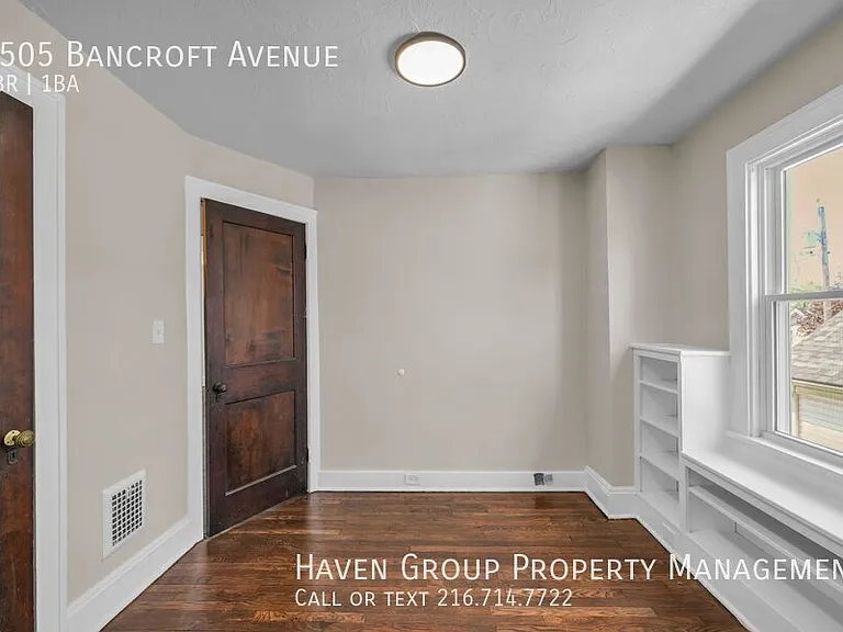 8505 Bancroft Ave — Photo 15