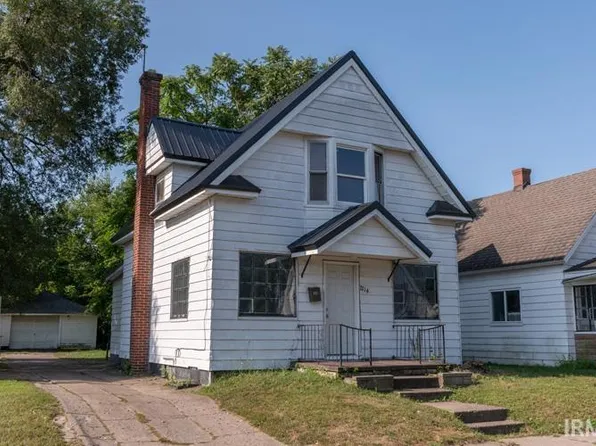 2114 Roger St, South Bend, IN 46628