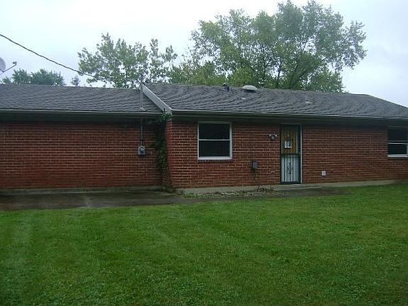 2nd image of 3208 Amanda Dr