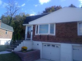 3280 Tara Rd, Philadelphia, PA 19154