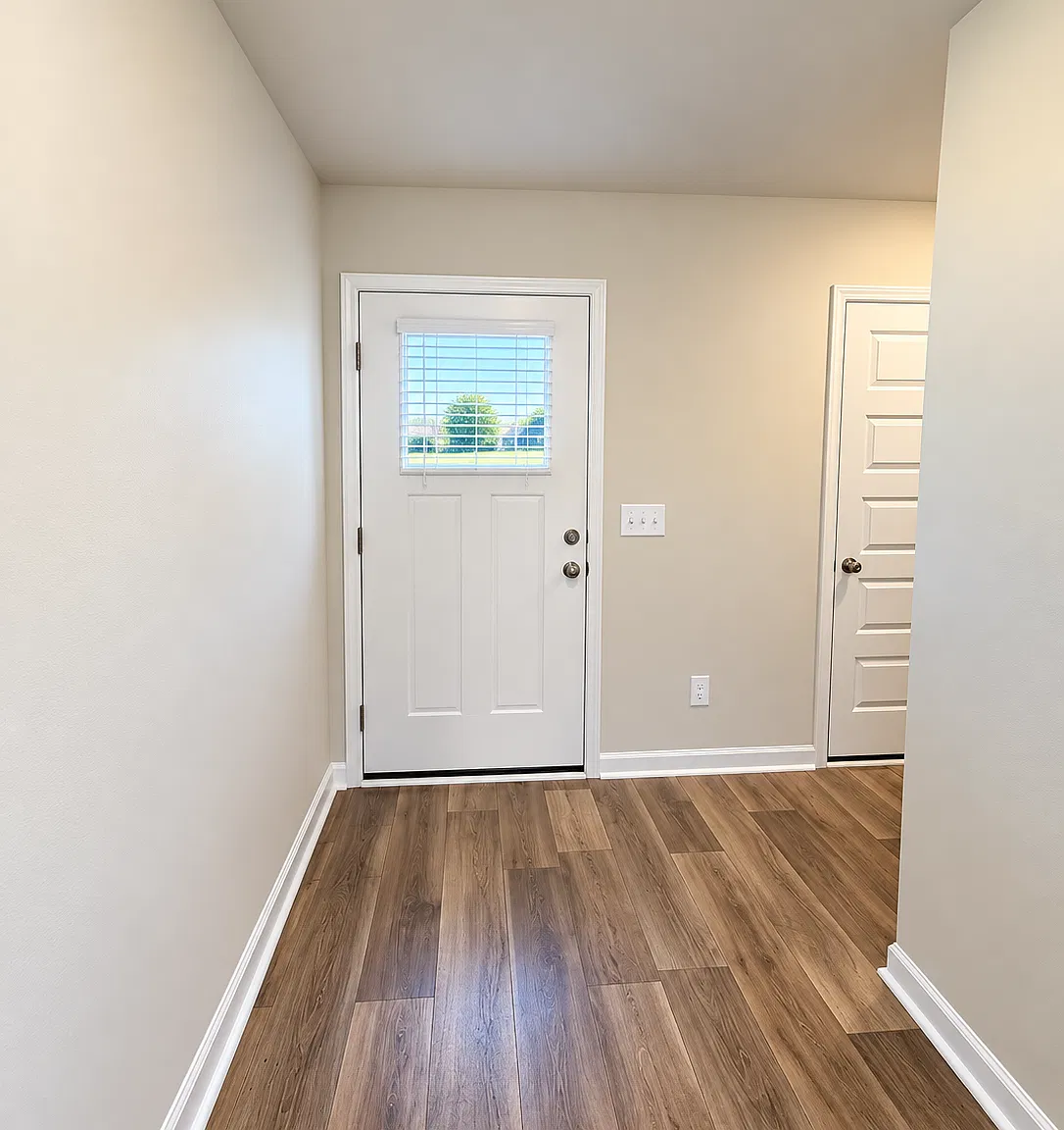 3 bed, 1354 sqft, $1,775 — Photo 2