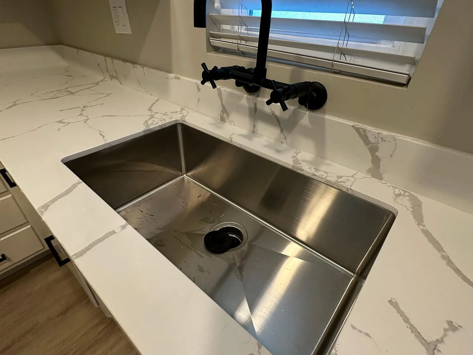 1 bed, $2,295 — Photo 4