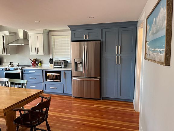 3rd image of 42 Beach St #1