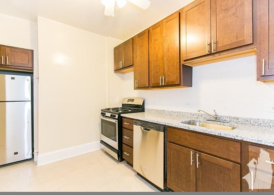 1st image of 1615 W Berteau Ave #1615/2