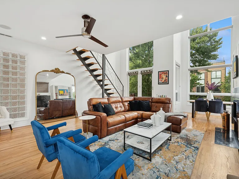 885 N Hermitage Ave #C — Photo 5