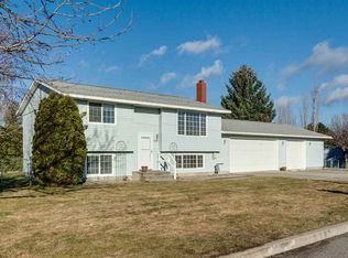 4921 N Chase Rd, Newman Lake, WA 99025