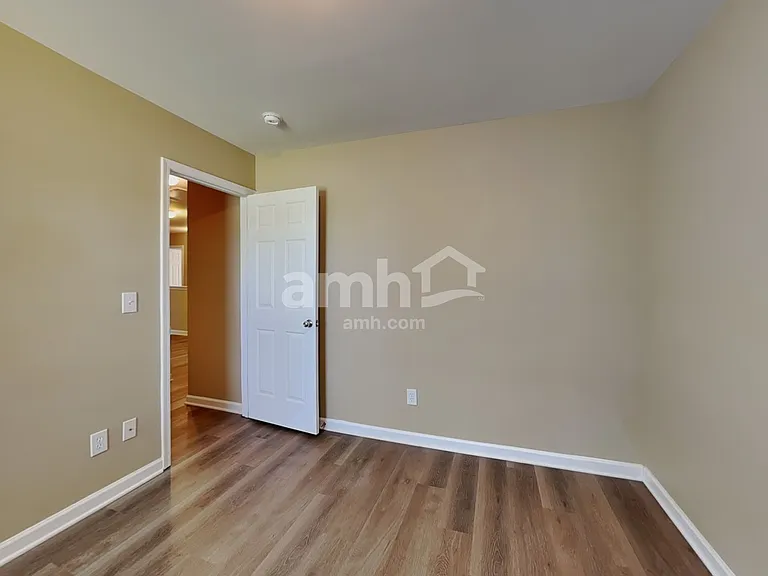 11 Silverbrook Ct — Photo 20