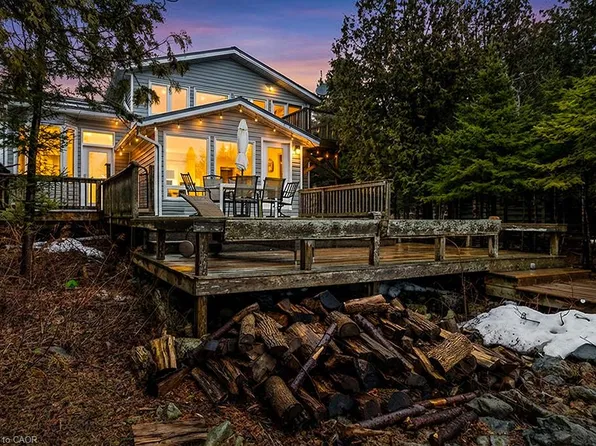 1166 Dorcas Bay Rd, Northern Bruce Peninsula, ON N0H 2R0