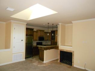 414 E B St APT B, Jenks, OK 74037