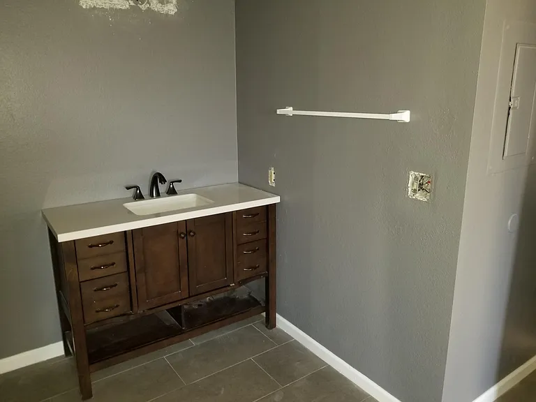 1075 E Chandler Blvd #207 — Photo 4