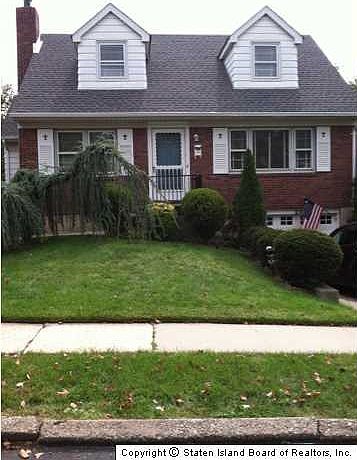 1st image of 24 Ravenhurst Ave