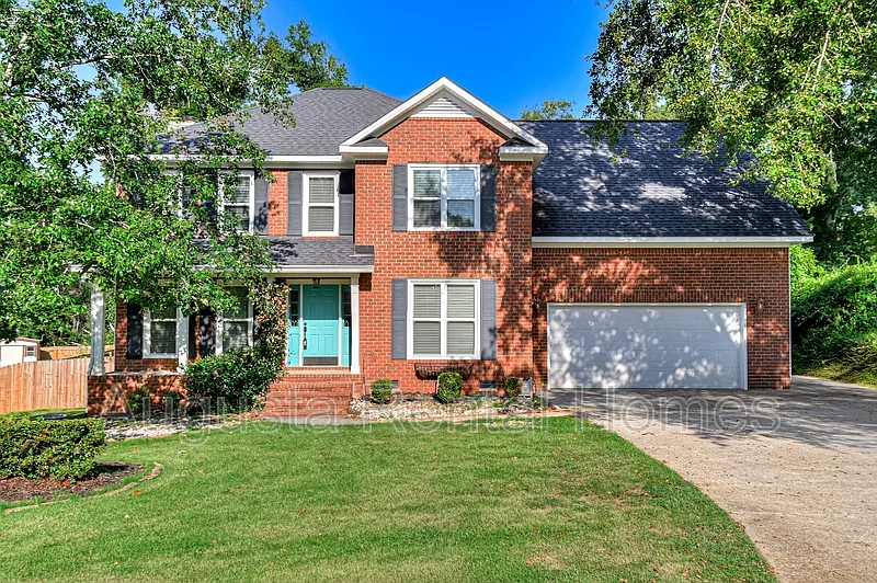4 bed, 2.0 bath, 2445 sqft, $2,300 — Photo 1
