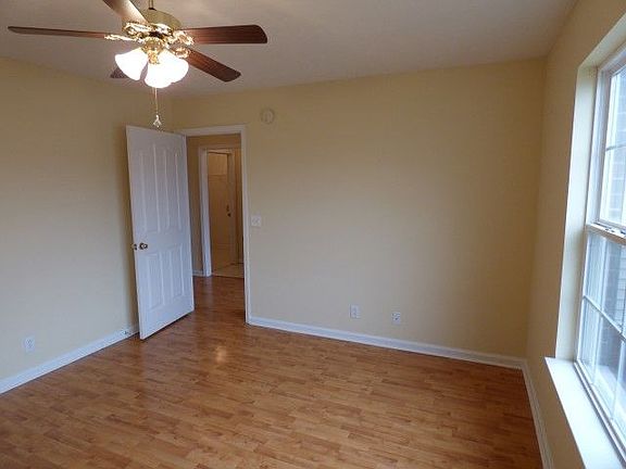 4th image of 1421 Wakonda Ct